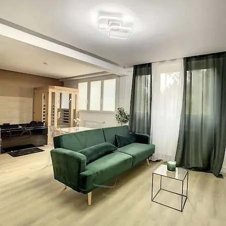 Apartmán Derniere Reservations Avant Indisponibilite En Septembre Pour 12 Mois, Illimites Jacuzzi Bain A Remous Interieur, Sauna Interieur, Parking Reserve, Vue Et Acces Parc, Prestations Uniques, 1er Etage Corbeil-Essonnes